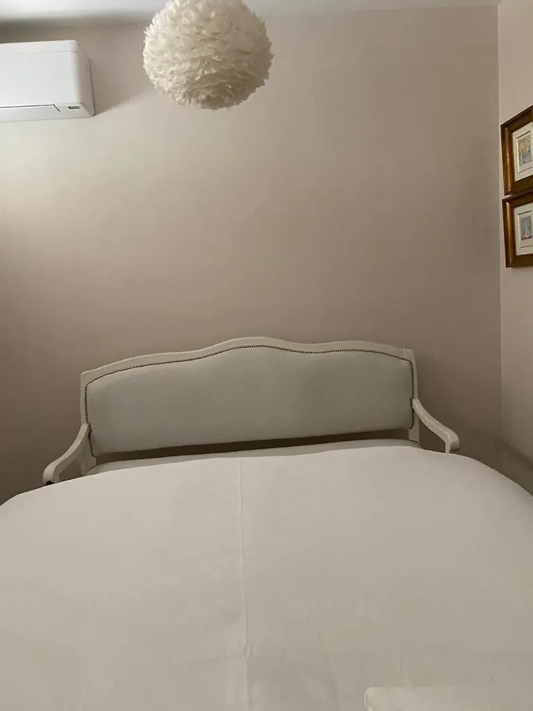 Appartement Spacieux Et Cosy Champs Elysees Arc De Triomphe Paris Apartment