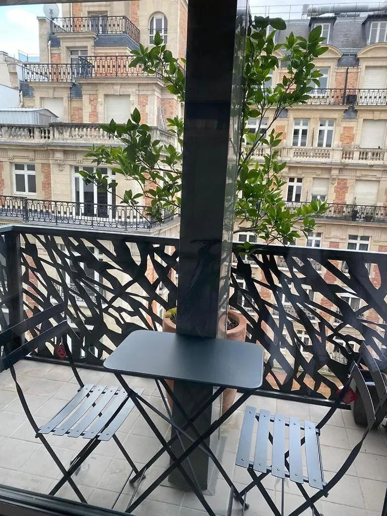 Apartment Appartement Spacieux Et Cosy Champs Elysees Arc De Triomphe Paris